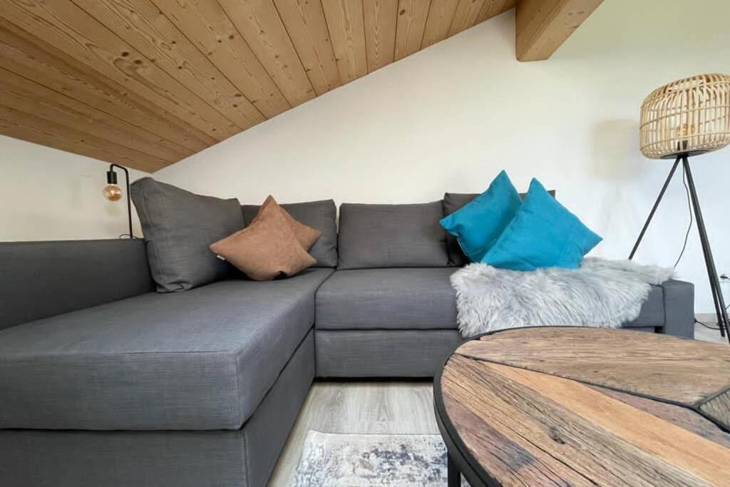 Gemuetliche Ferienwohnung Im Dg Am Tegernsee - Bergblick, Ruhe & Ganz Viel Platz Bad Wiessee Dış mekan fotoğraf